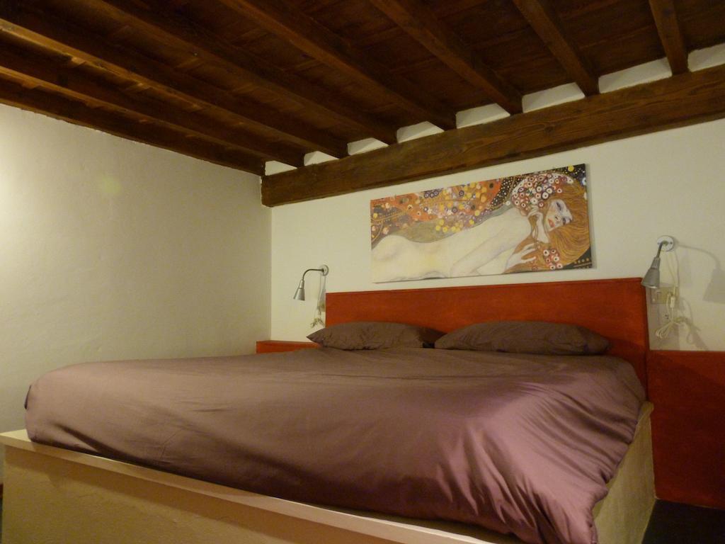 Appartamenti Ponte Vecchio Florence Room photo
